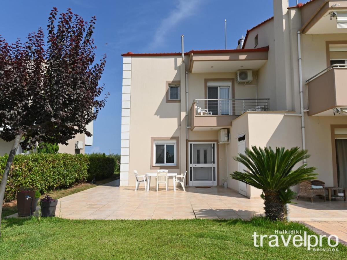 Villa Iris By Rentalspro Services - Agios Mamas Beach Bagian luar foto