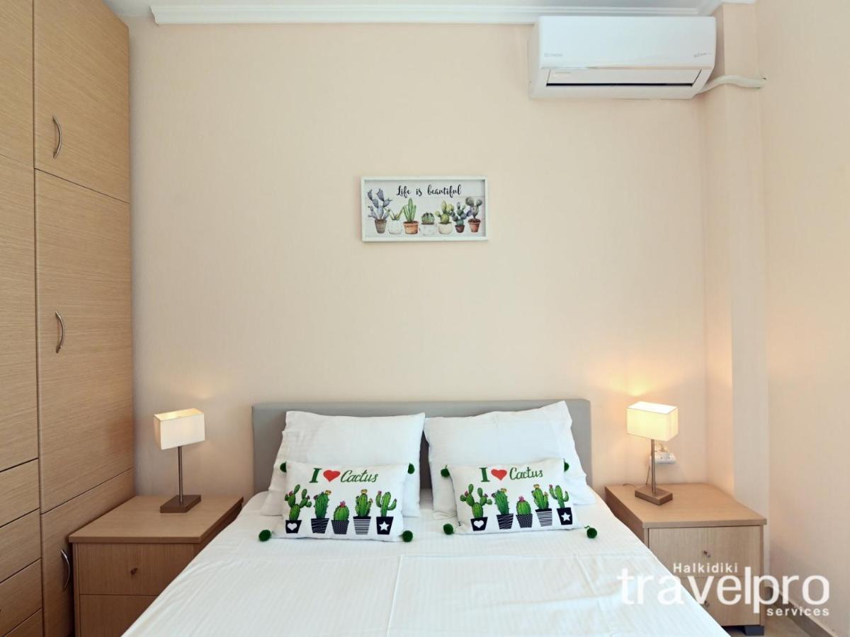 Villa Iris By Rentalspro Services - Agios Mamas Beach Bagian luar foto