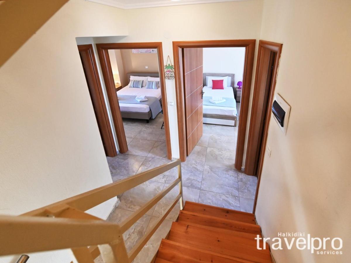 Villa Iris By Rentalspro Services - Agios Mamas Beach Bagian luar foto