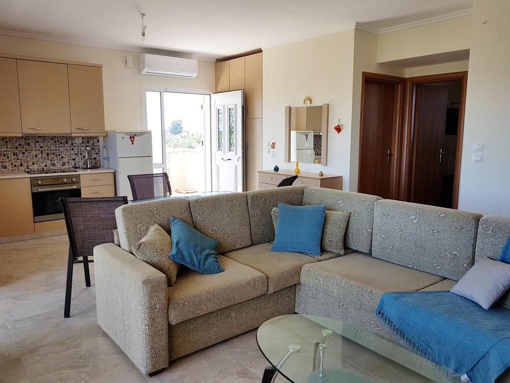 Villa Iris By Rentalspro Services - Agios Mamas Beach Bagian luar foto