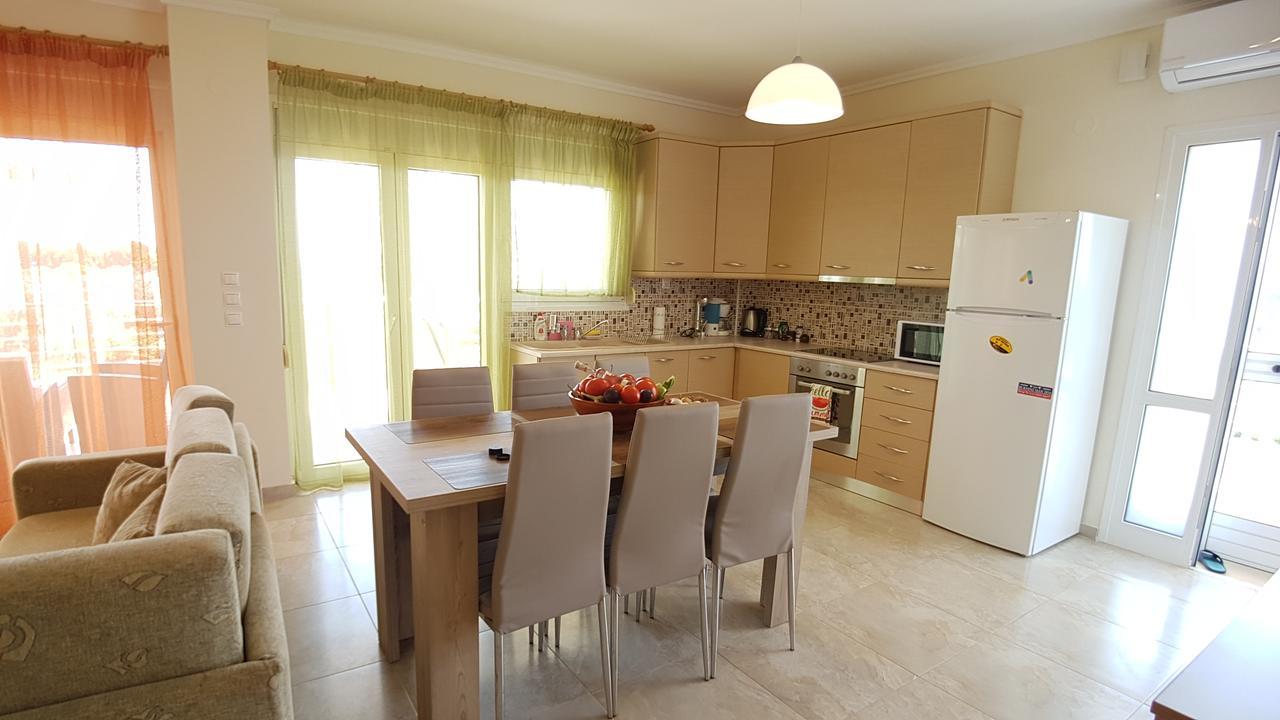 Villa Iris By Rentalspro Services - Agios Mamas Beach Bagian luar foto