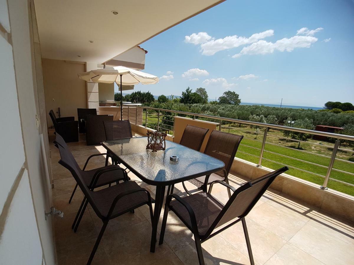 Villa Iris By Rentalspro Services - Agios Mamas Beach Bagian luar foto